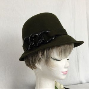 Stunning Classic Soprattutto Fedora Hat Knot Pin